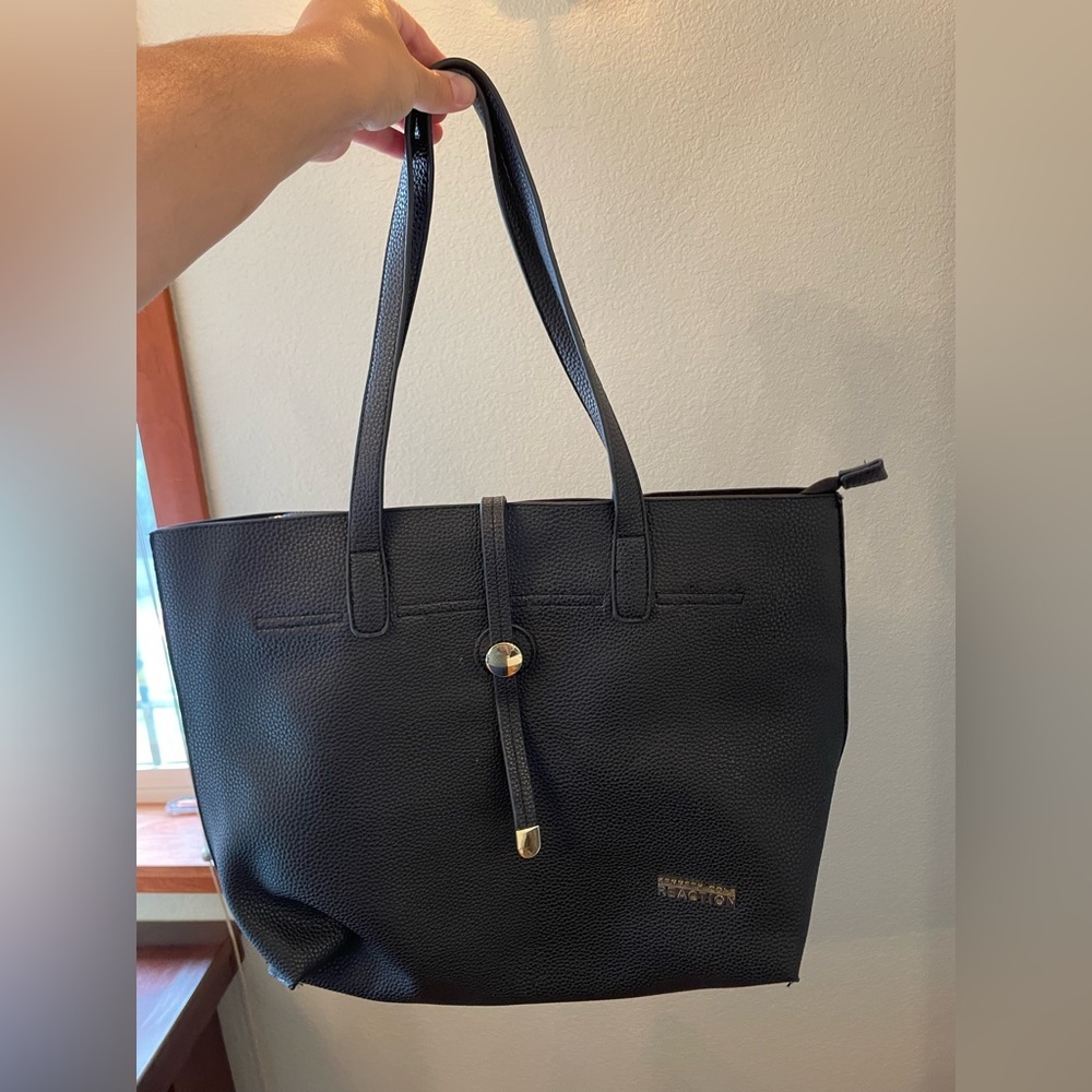 Kenneth Cole Reaction Black Tote Shoulder Bag‎ Purse Minimalist Business casual